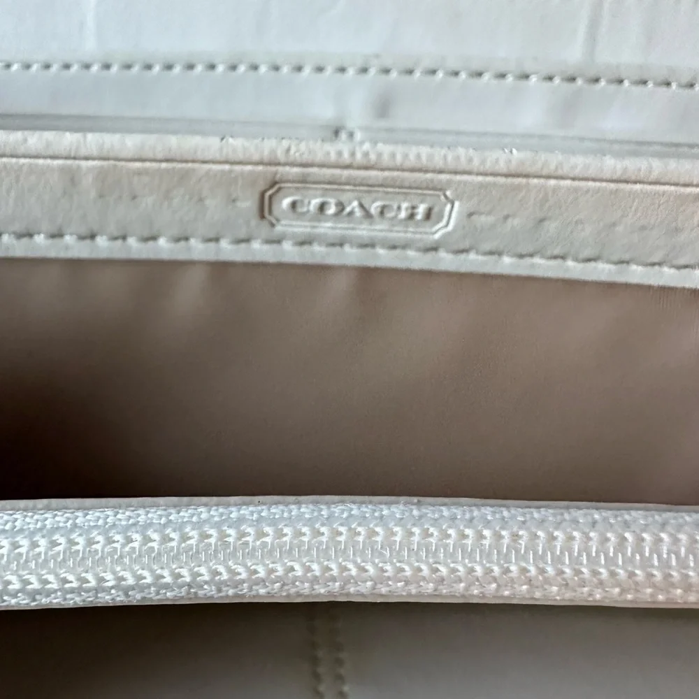 Coach Park Woven Leather Accordion Zip Wallet (F49434)